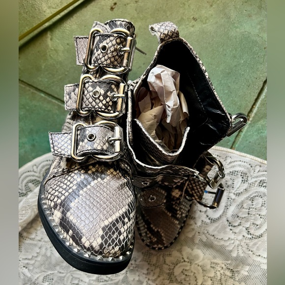 Steve Madden :: Recharge Natural Snake Leather Bootie - Picture 8 of 10